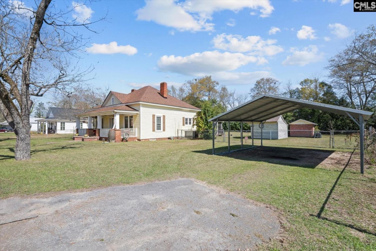 122 Bennett Street Photo 4