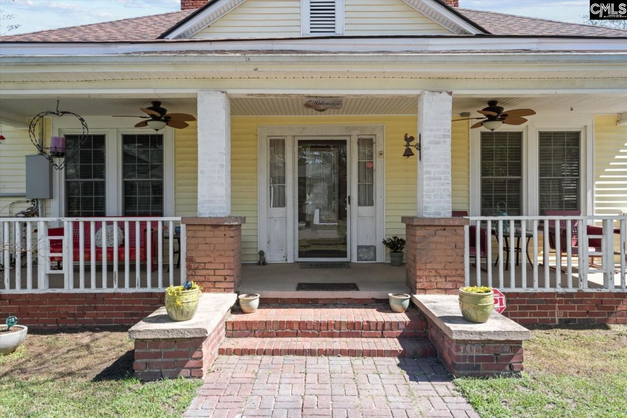 122 Bennett Street Photo 5