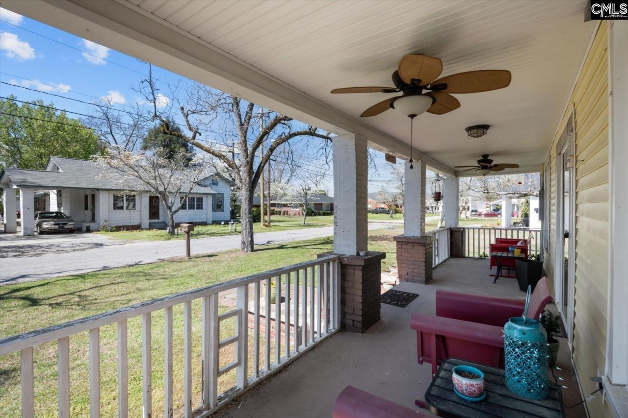 122 Bennett Street Photo 6