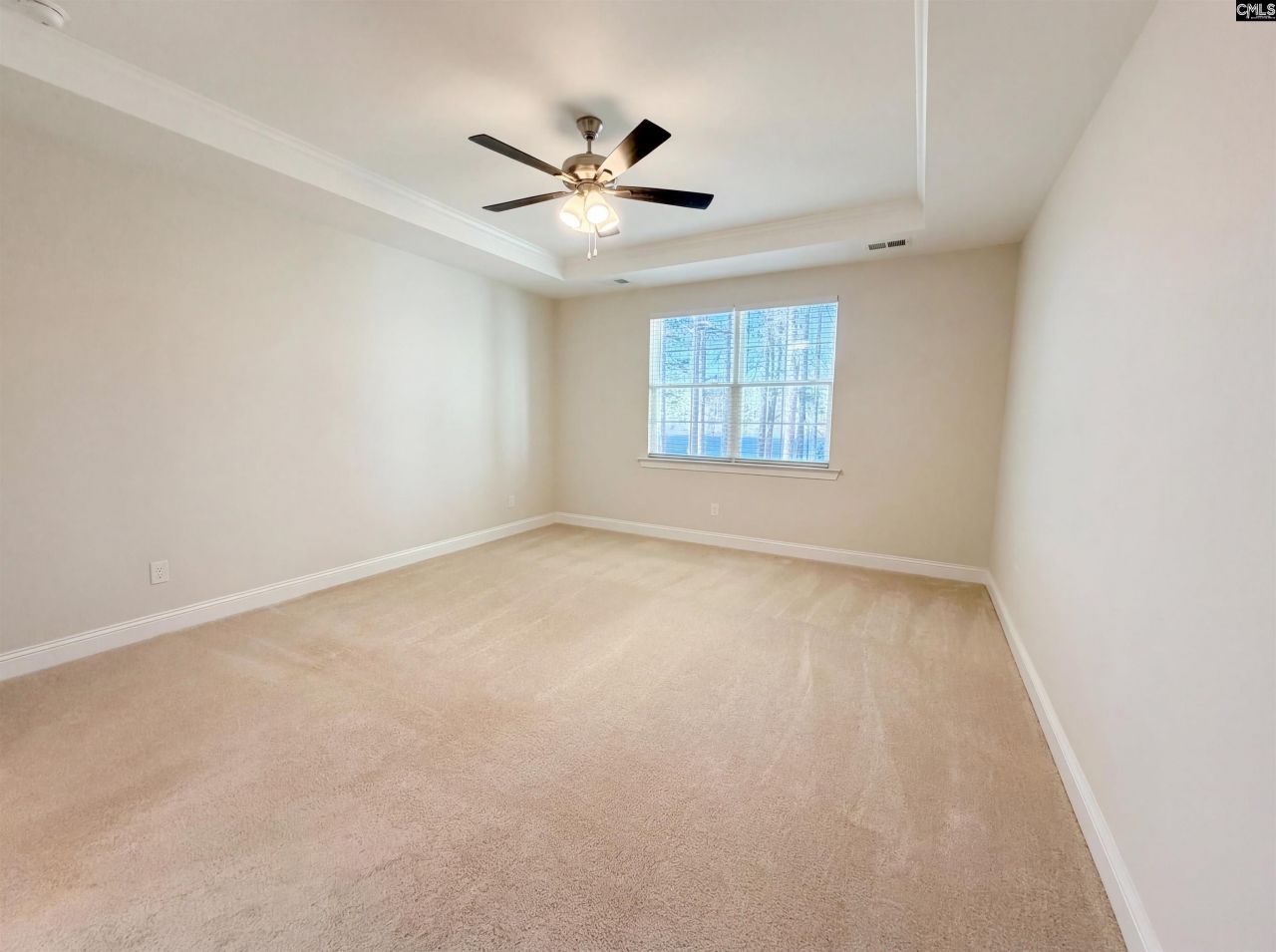 360 Autumn Pond Drive Photo 4