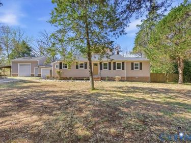 2632 Mountain View Road, Powhatan, VA 23139