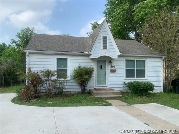 503 E 20th Street , Okmulgee, OK 74447