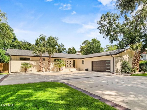 1709 Hawthorne Road , Wilmington, NC 28403