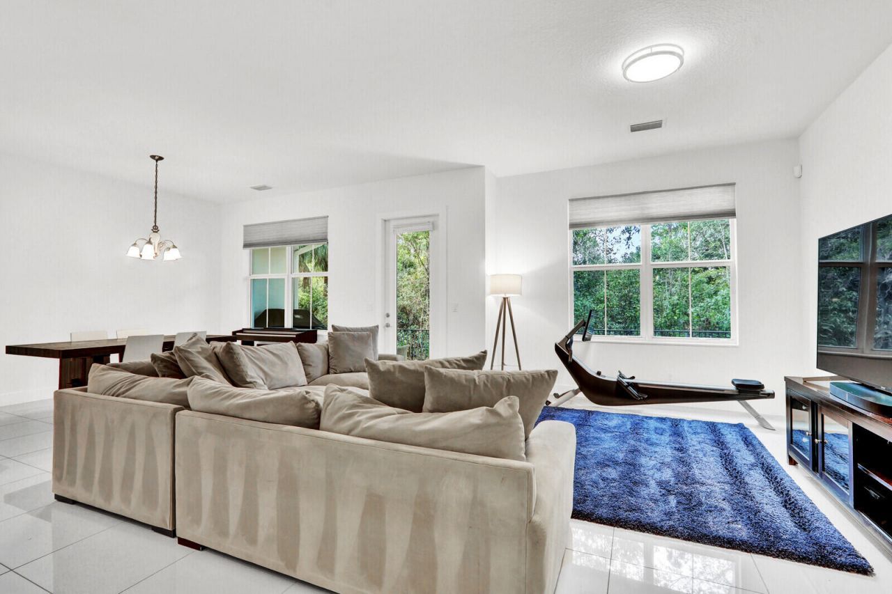 7113 Kensington Court, Palm Beach Gardens, FL 33418 Photo