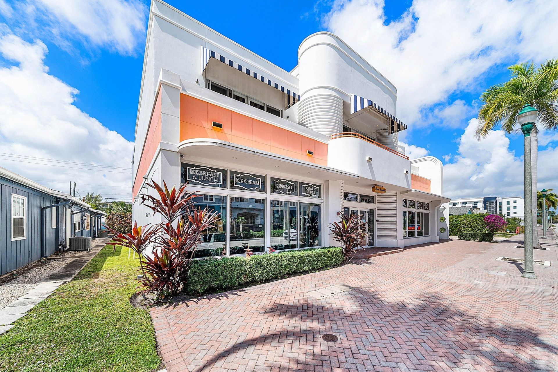 124 NE 5th Avenue, Delray Beach, FL 33484 Photo