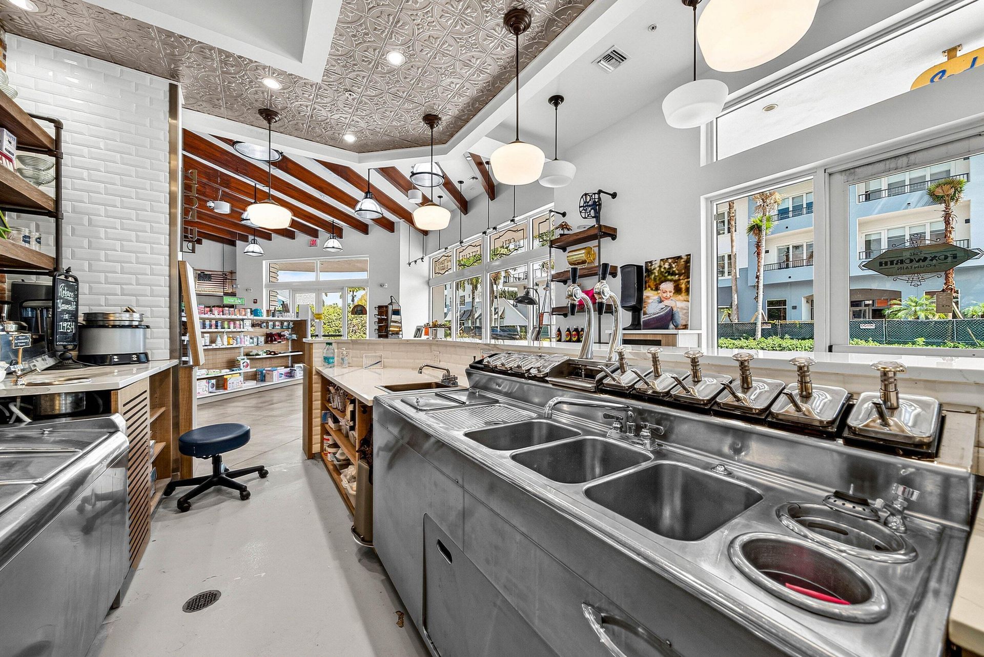 124 NE 5th Avenue, Delray Beach, FL 33484 Photo