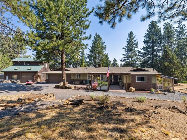 20518 Pine Vista Drive, Bend, OR 97702