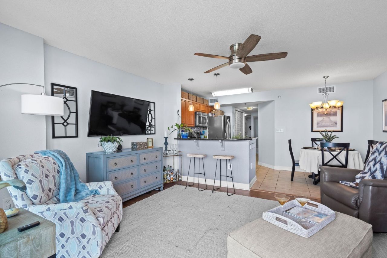 215 77th Ave. N  Photo 11