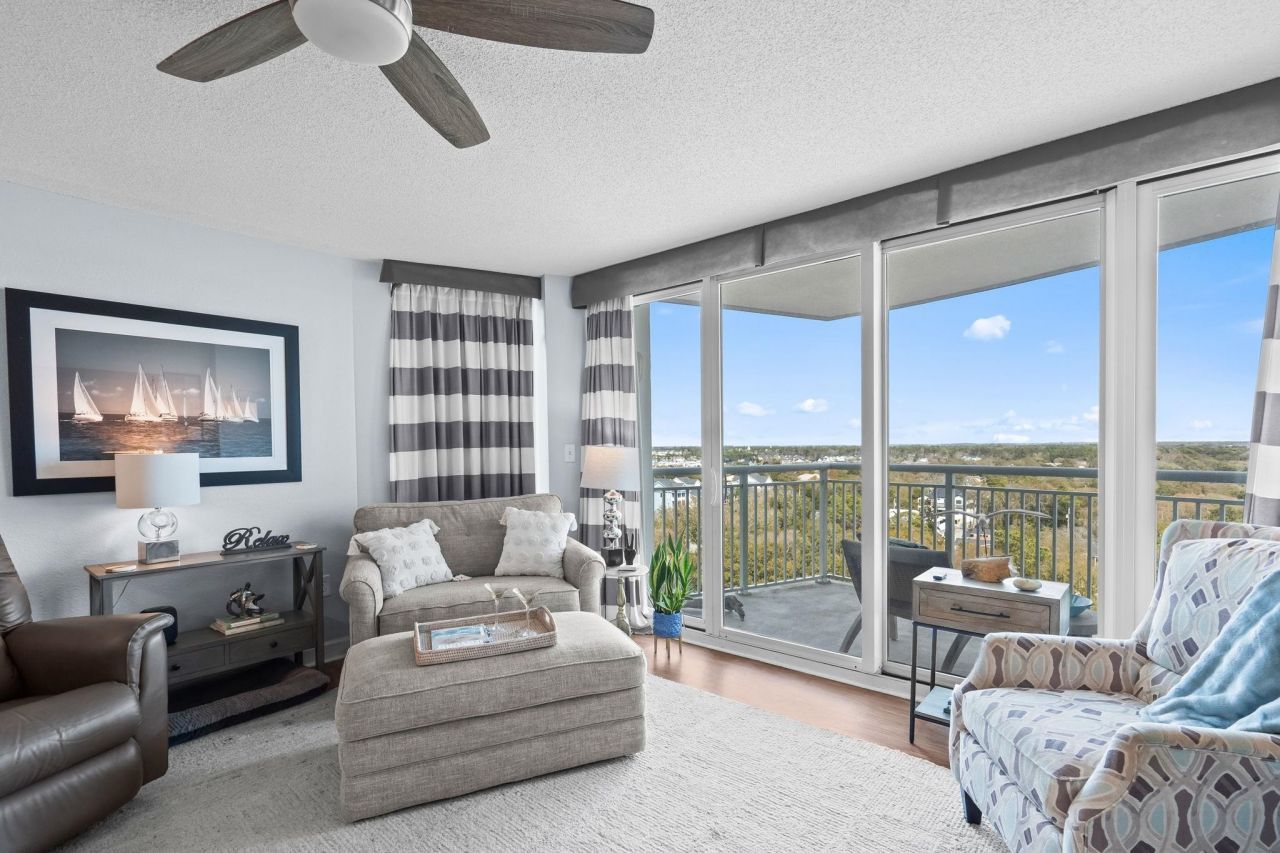 215 77th Ave. N  Photo 9