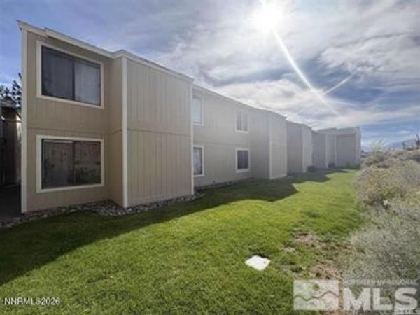 3865 E Leonesio Drive, Unit APT B2, Reno, NV 89512