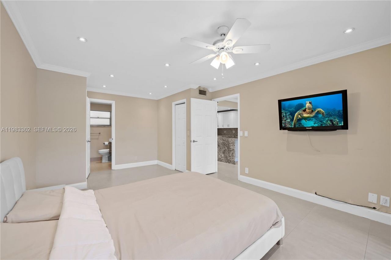 329 SE 3rd St , Unit 103S, Hallandale Beach, FL 33009 Photo