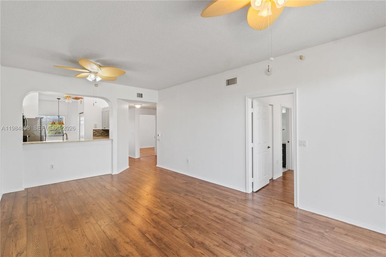 7647 Southampton Ter, Unit 314, Tamarac, FL 33321 Photo