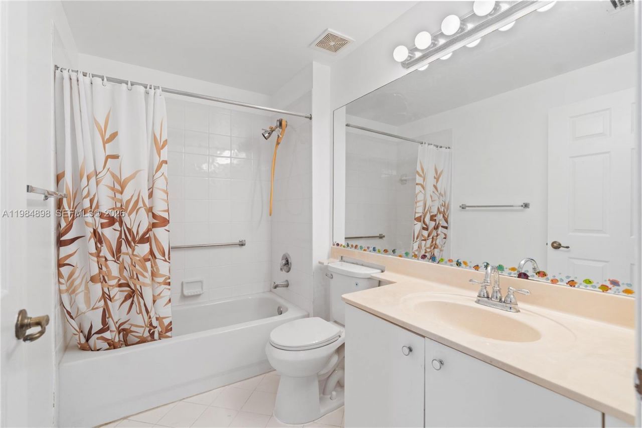 7647 Southampton Ter, Unit 314, Tamarac, FL 33321 Photo