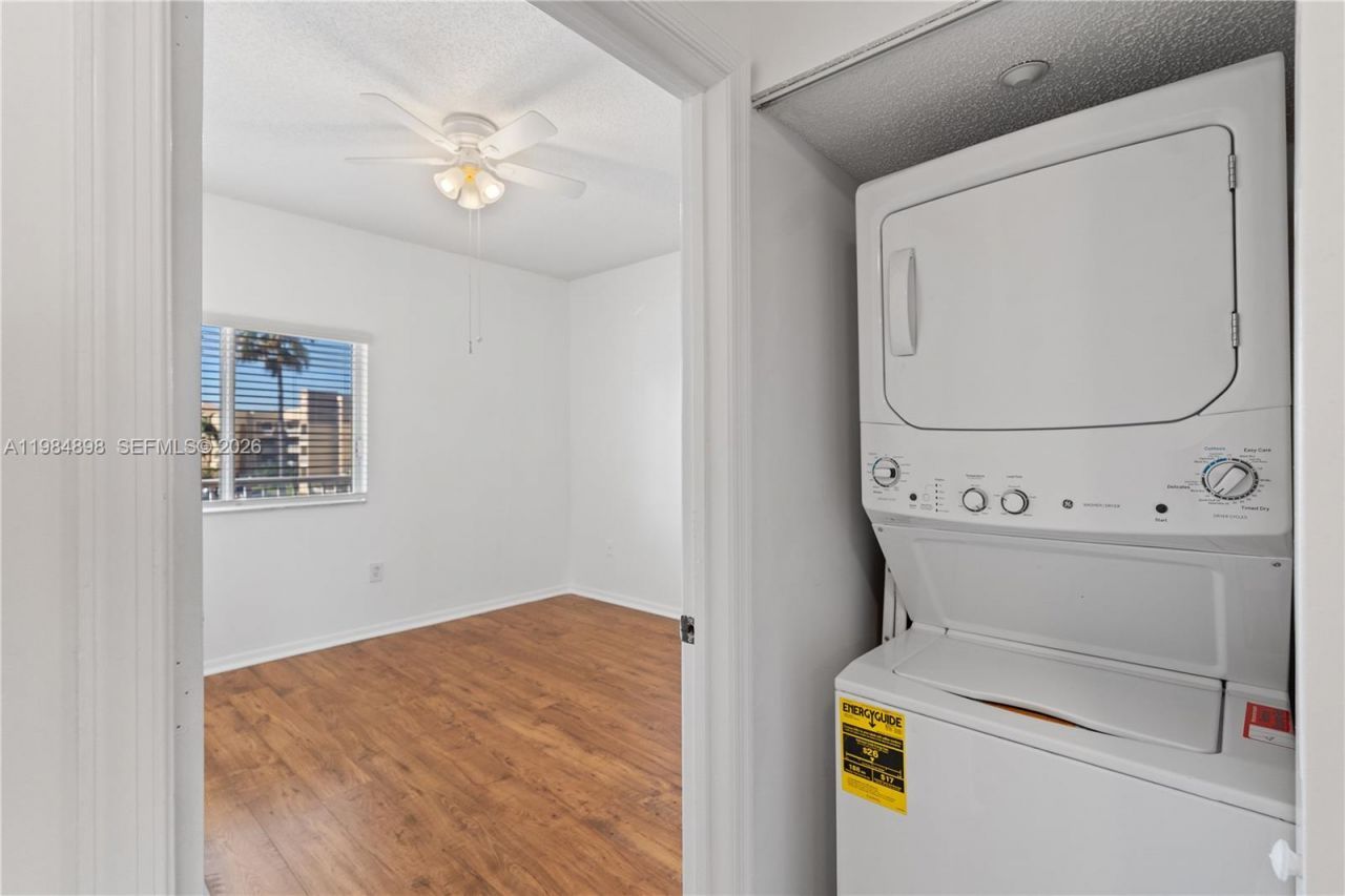 7647 Southampton Ter, Unit 314, Tamarac, FL 33321 Photo