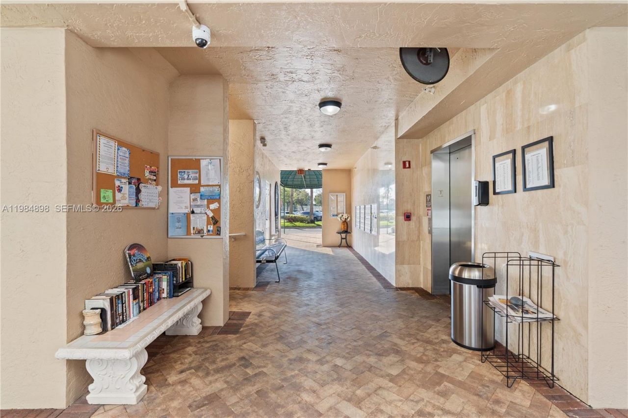 7647 Southampton Ter, Unit 314, Tamarac, FL 33321 Photo