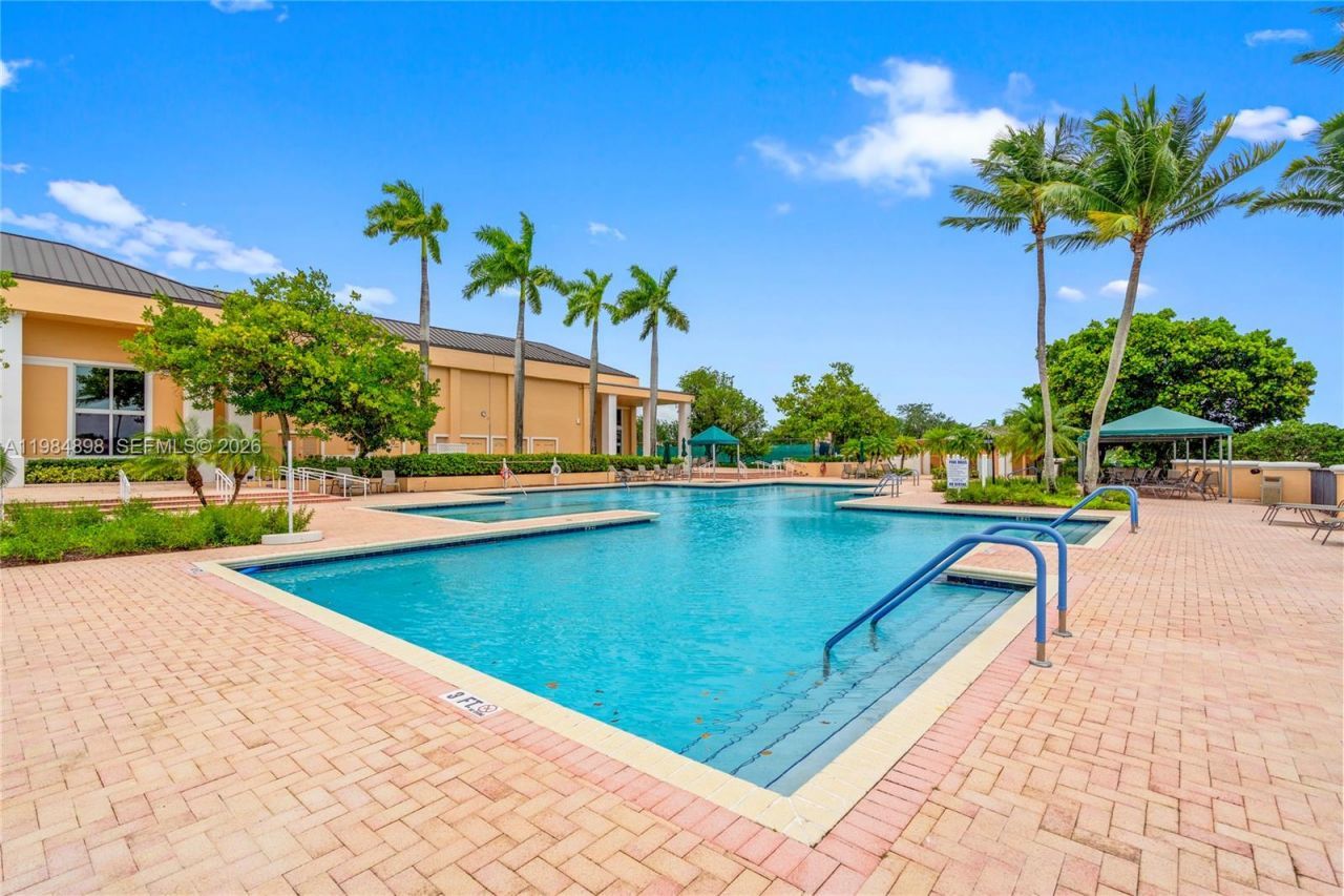 7647 Southampton Ter, Unit 314, Tamarac, FL 33321 Photo