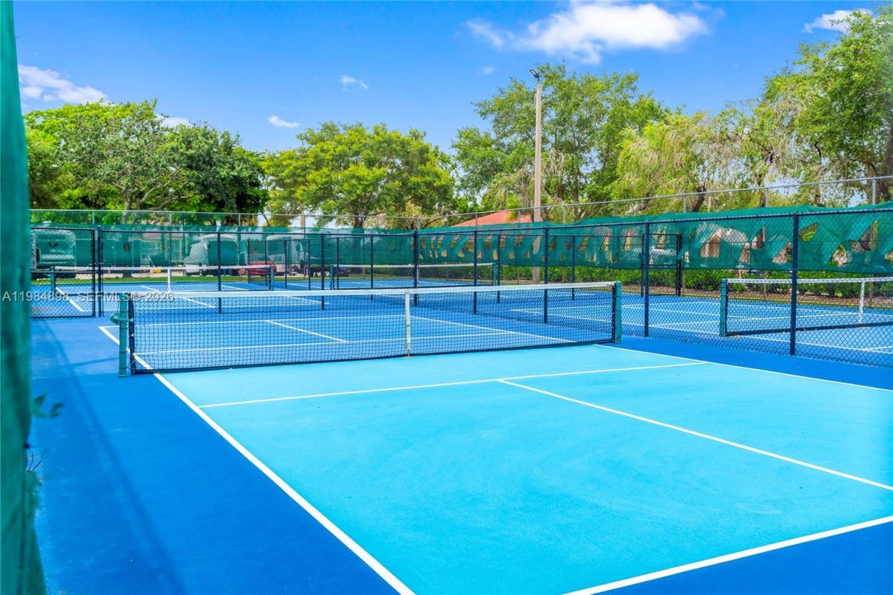 7647 Southampton Ter, Unit 314, Tamarac, FL 33321 Photo