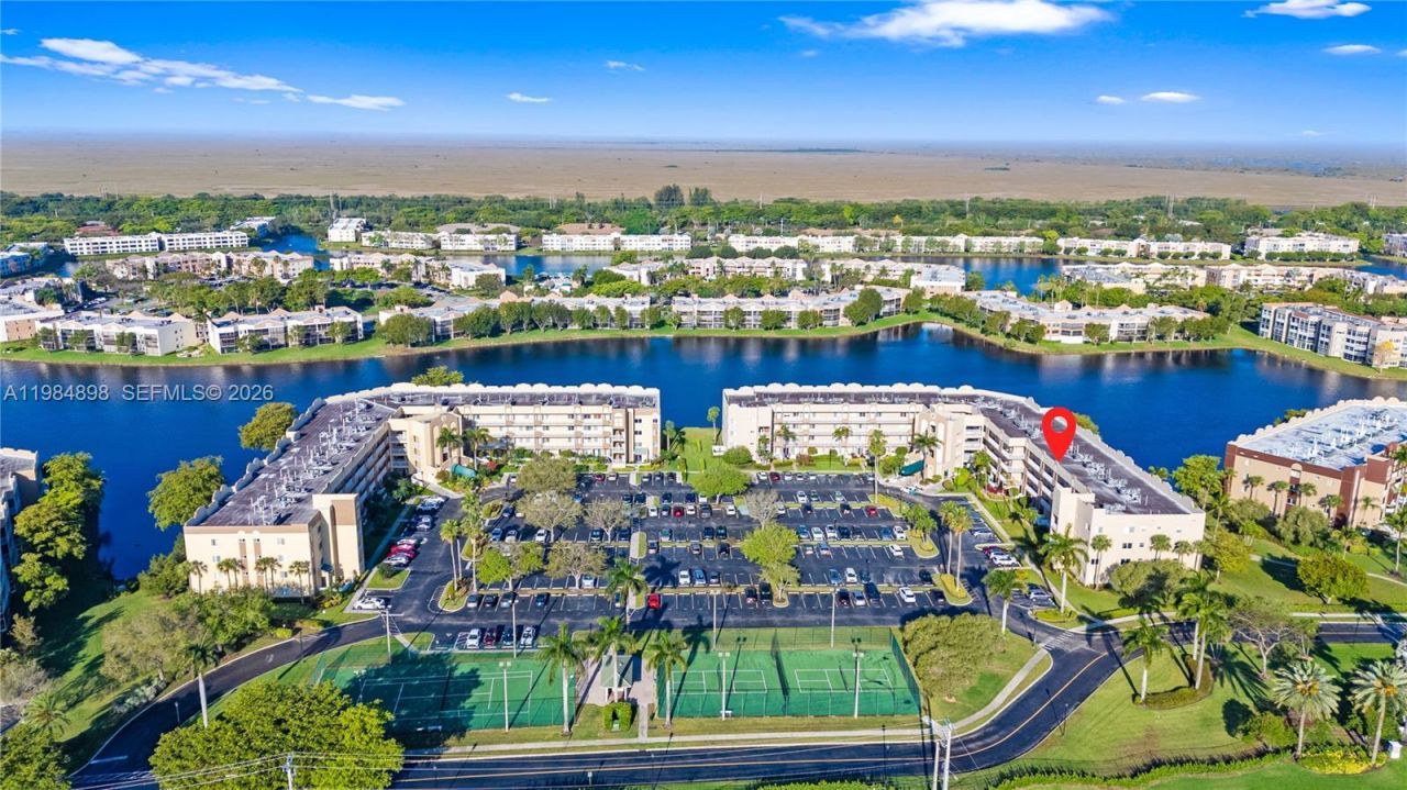 7647 Southampton Ter, Unit 314, Tamarac, FL 33321 Photo