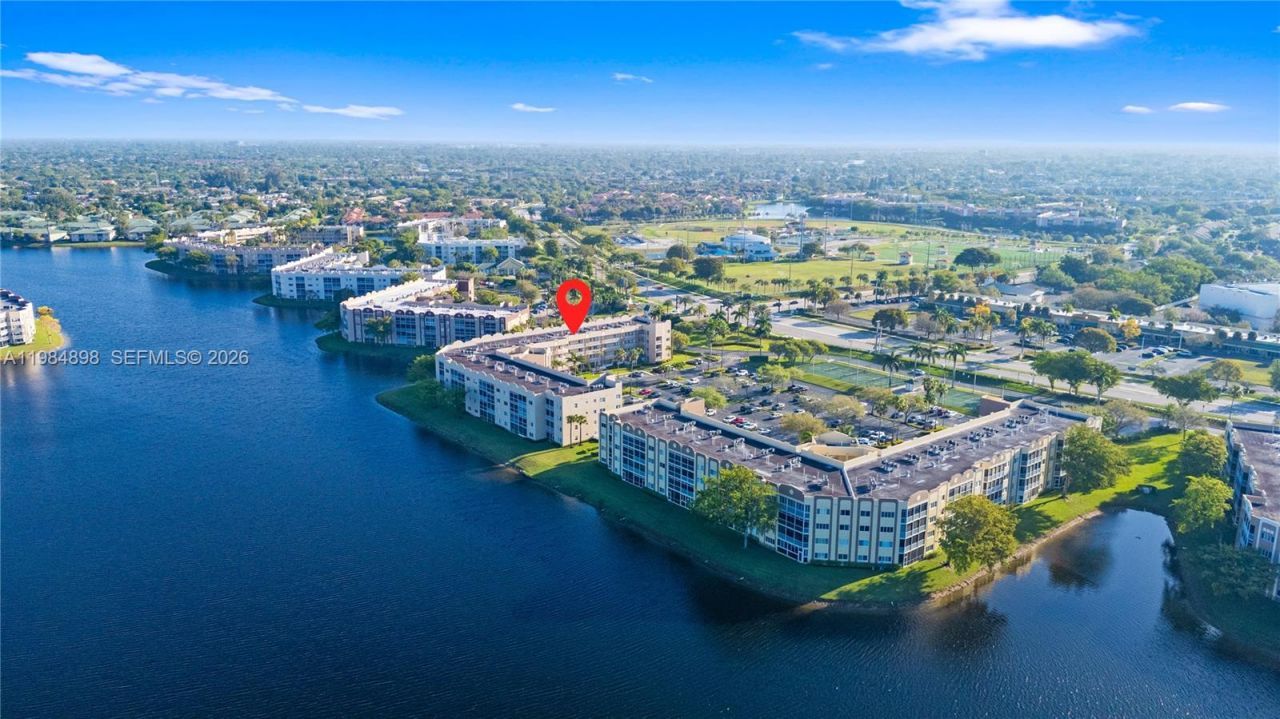 7647 Southampton Ter, Unit 314, Tamarac, FL 33321 Photo