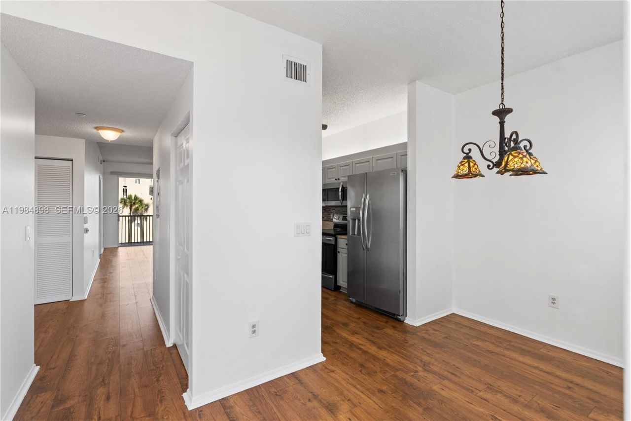 7647 Southampton Ter, Unit 314, Tamarac, FL 33321 Photo