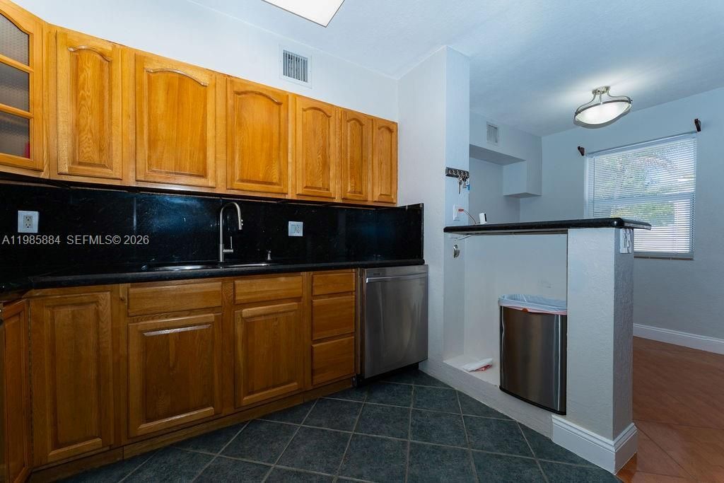 1474 NE 48th Ct, Pompano Beach, FL 33064 Photo