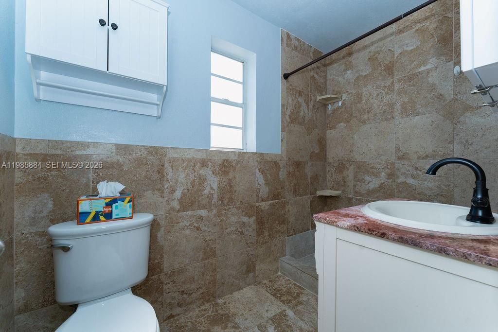 1474 NE 48th Ct, Pompano Beach, FL 33064 Photo