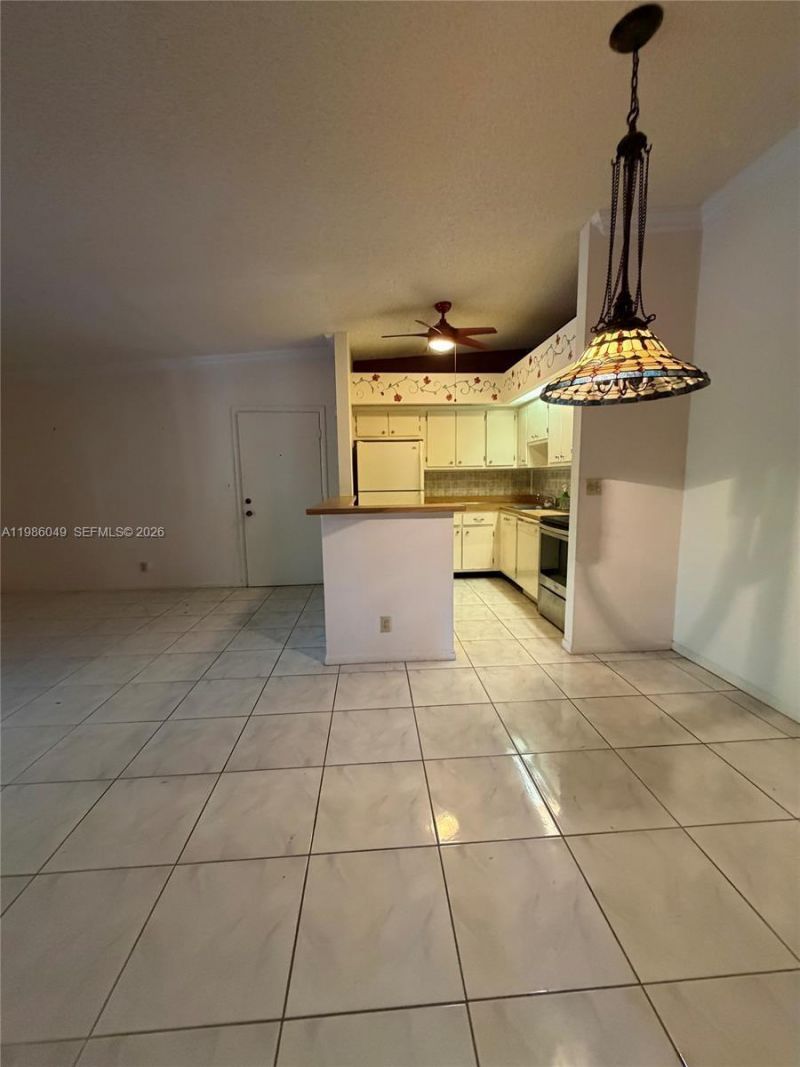 15500 Lakes Of Delray Blvd, Unit 207, Delray Beach, FL 33484 Photo