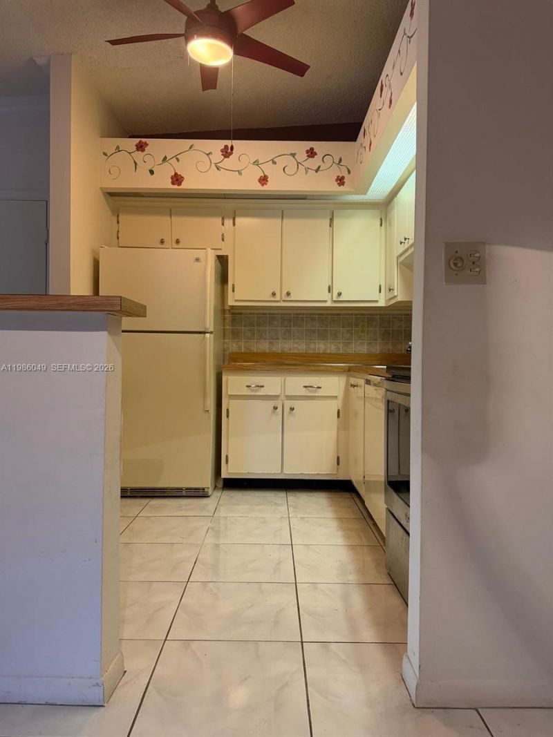 15500 Lakes Of Delray Blvd, Unit 207, Delray Beach, FL 33484 Photo