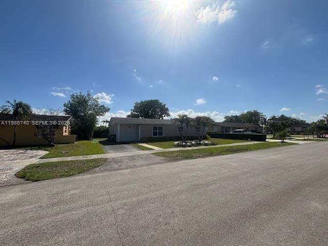 5215 SW 128th Ave , Miami, FL 33175 Photo