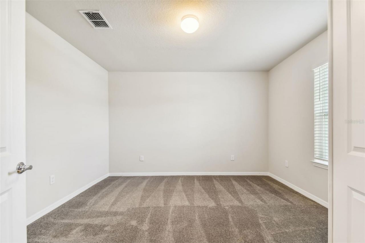 37417 Clinch Circle, Zephyrhills, FL 33540 Photo