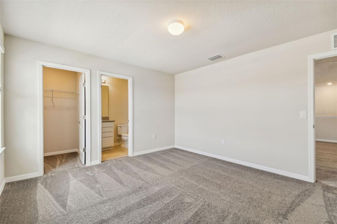 37417 Clinch Circle, Zephyrhills, FL 33540 Photo