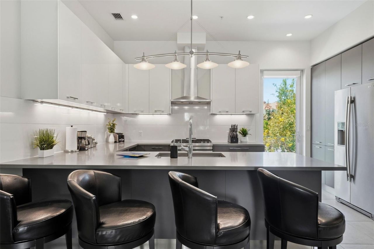 620 Rawls Avenue, Sarasota, FL 34236 Photo