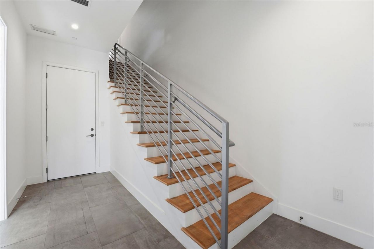 620 Rawls Avenue, Sarasota, FL 34236 Photo