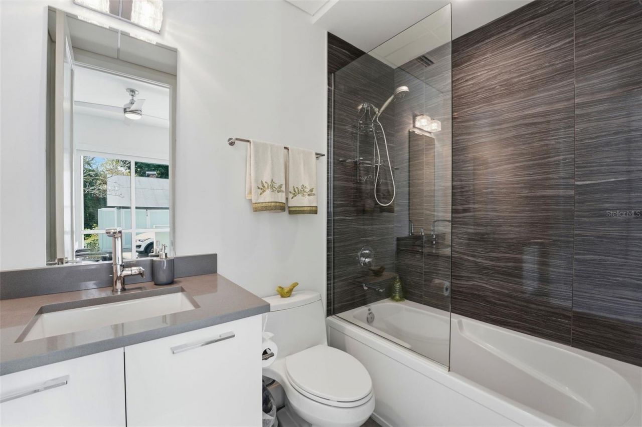 620 Rawls Avenue, Sarasota, FL 34236 Photo