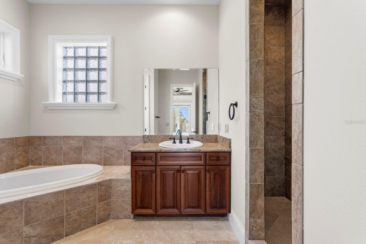 6528 Surfside Boulevard, Apollo Beach, FL 33572 Photo