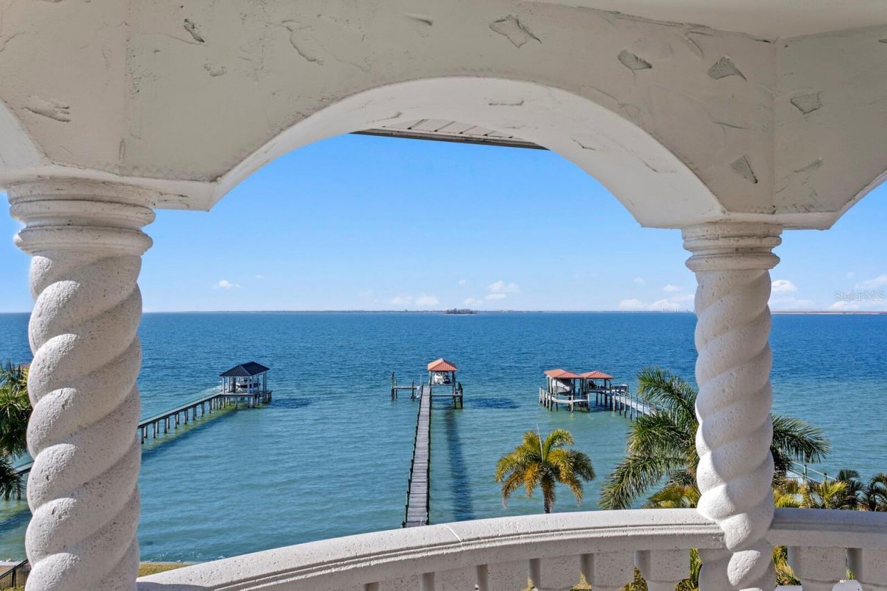 6528 Surfside Boulevard, Apollo Beach, FL 33572 Photo