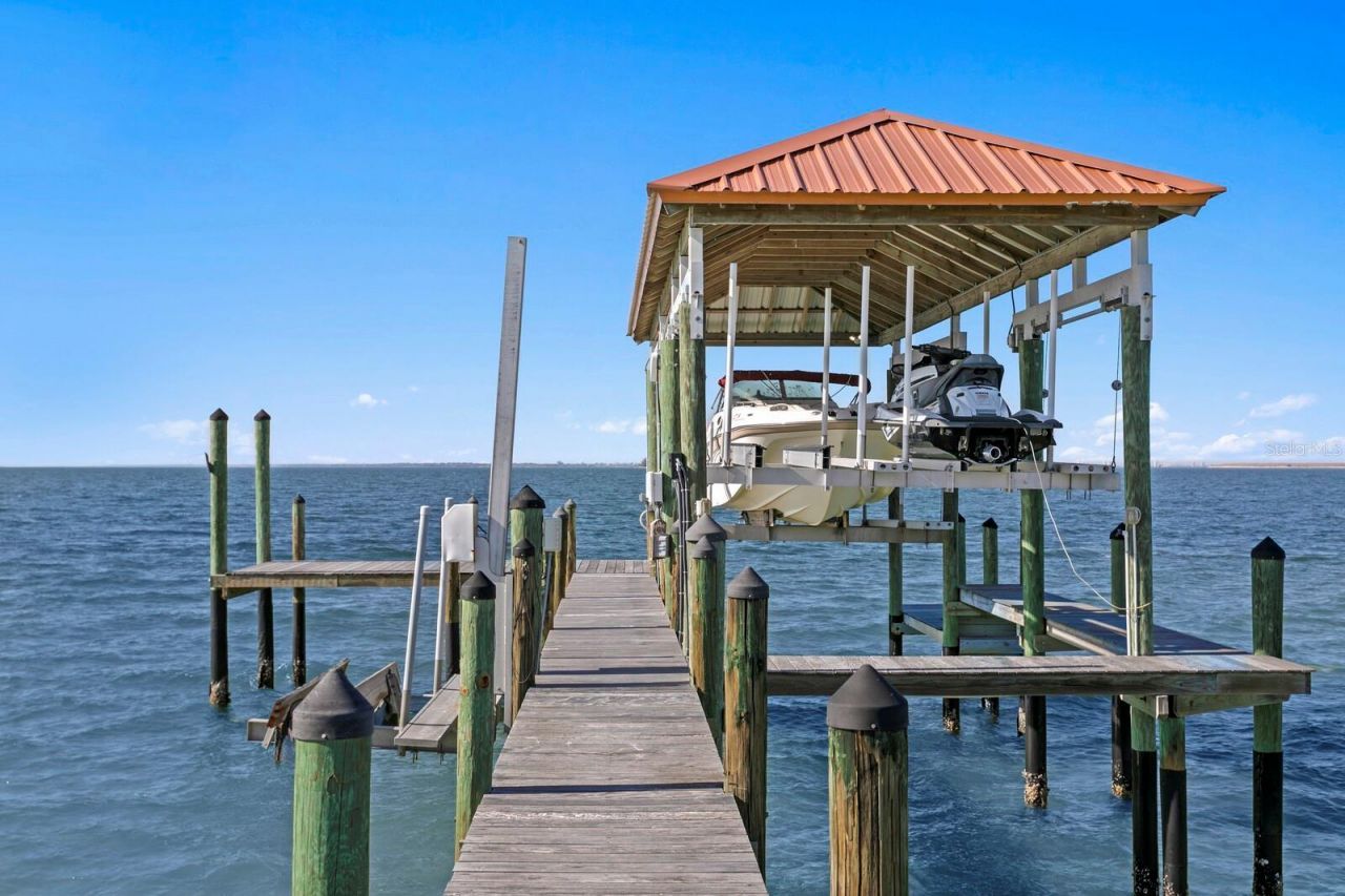 6528 Surfside Boulevard, Apollo Beach, FL 33572 Photo