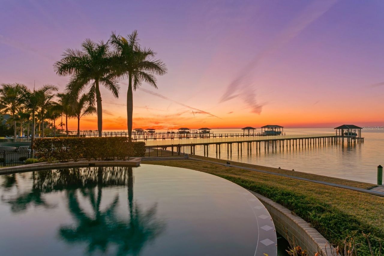 6528 Surfside Boulevard, Apollo Beach, FL 33572 Photo