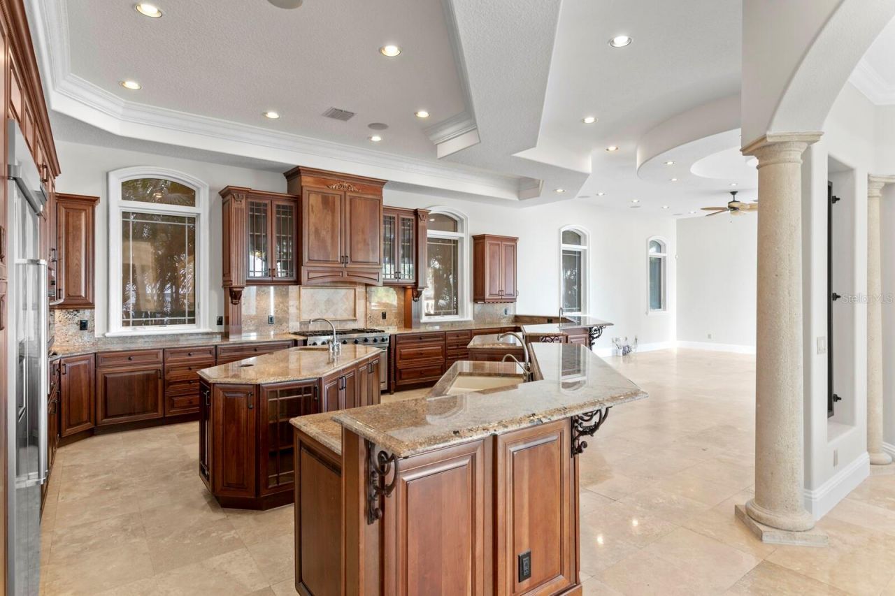 6528 Surfside Boulevard, Apollo Beach, FL 33572 Photo