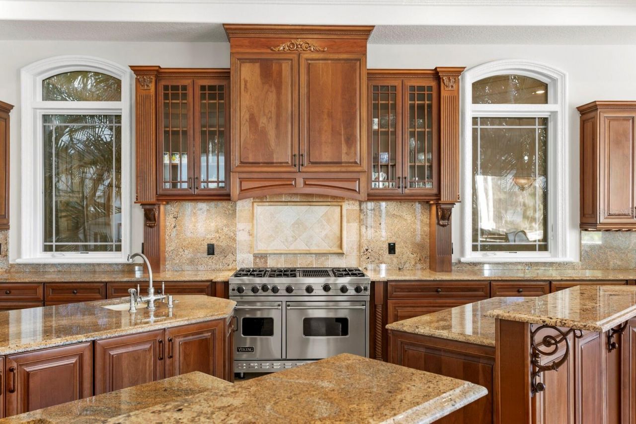 6528 Surfside Boulevard, Apollo Beach, FL 33572 Photo