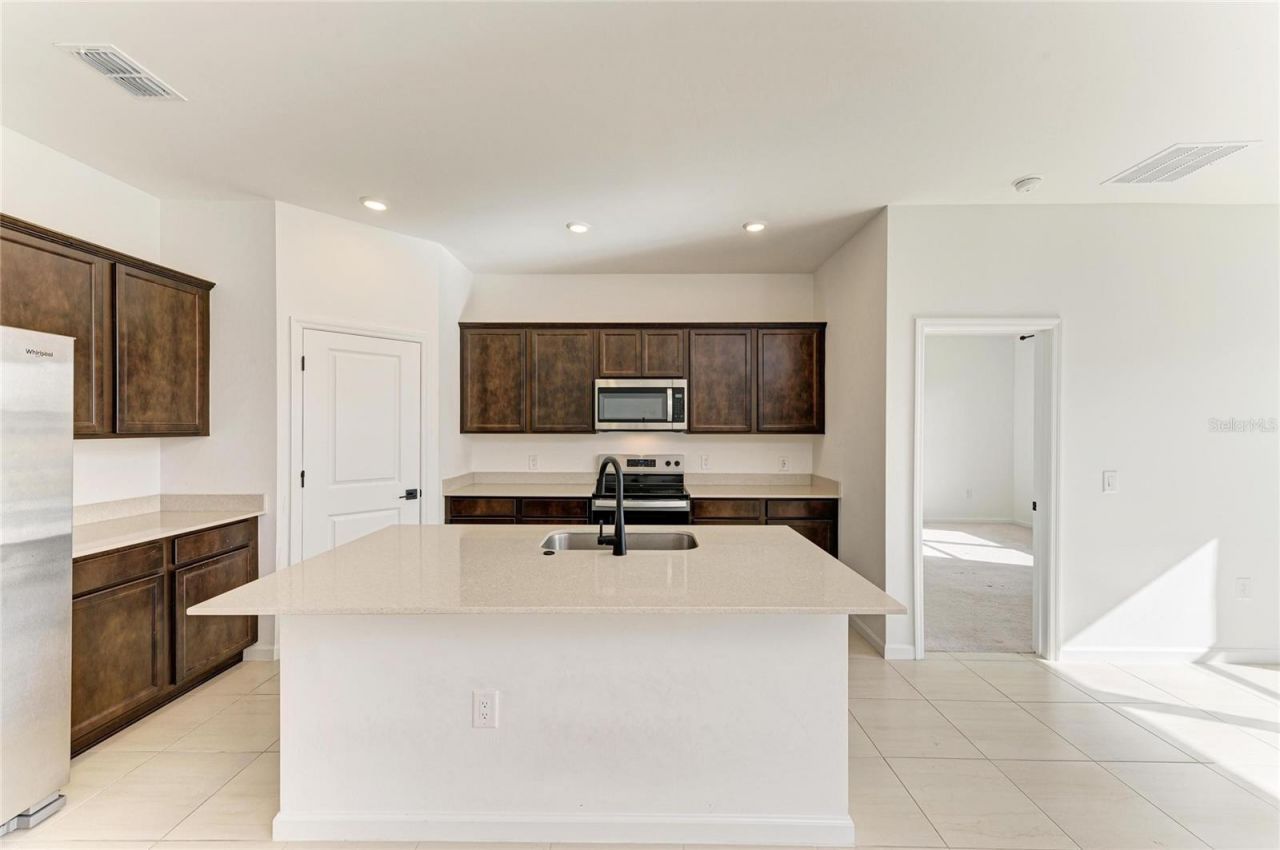 5637 Silverside Pine Court, Bradenton, FL 34211 Photo