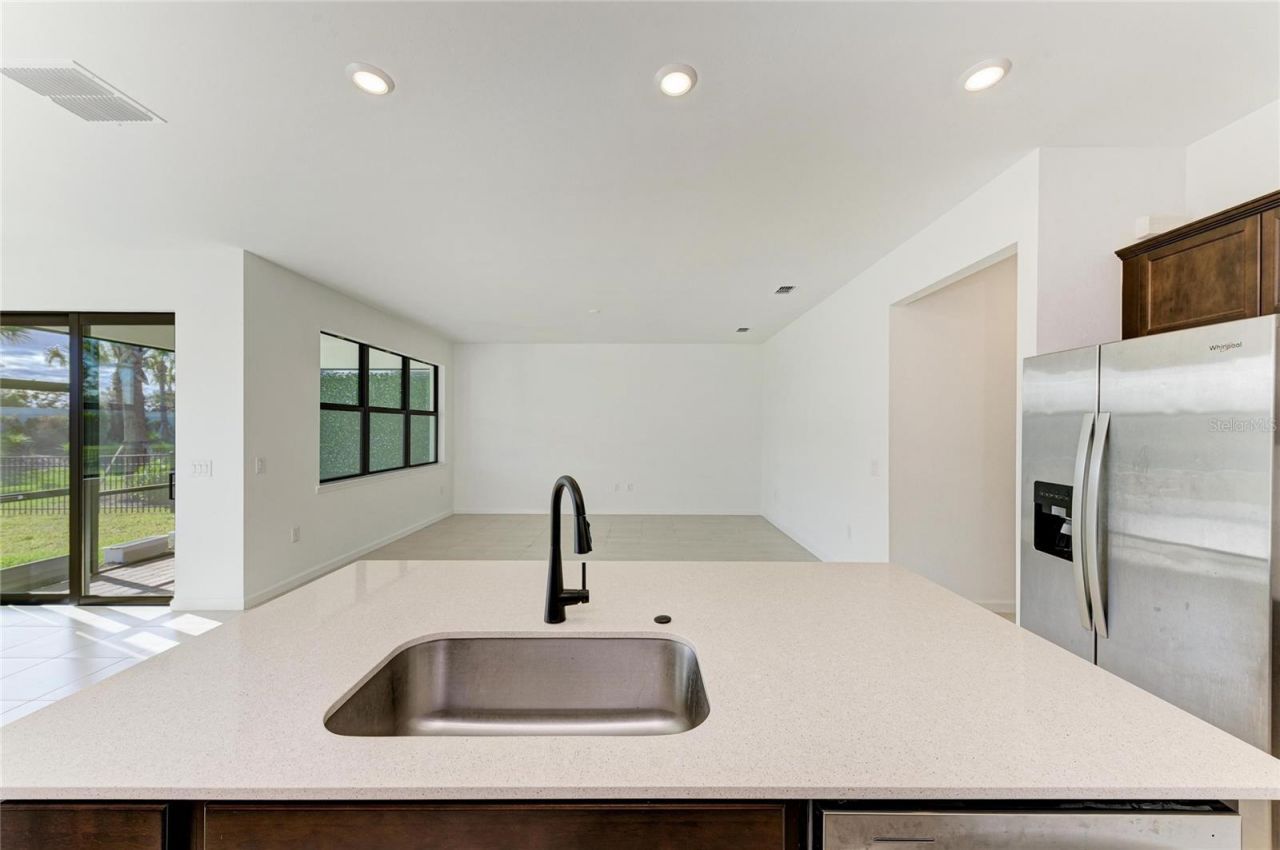 5637 Silverside Pine Court, Bradenton, FL 34211 Photo