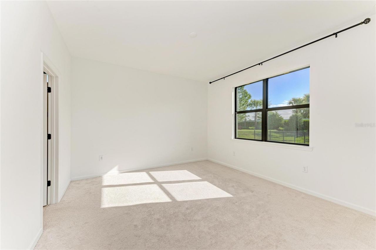 5637 Silverside Pine Court, Bradenton, FL 34211 Photo