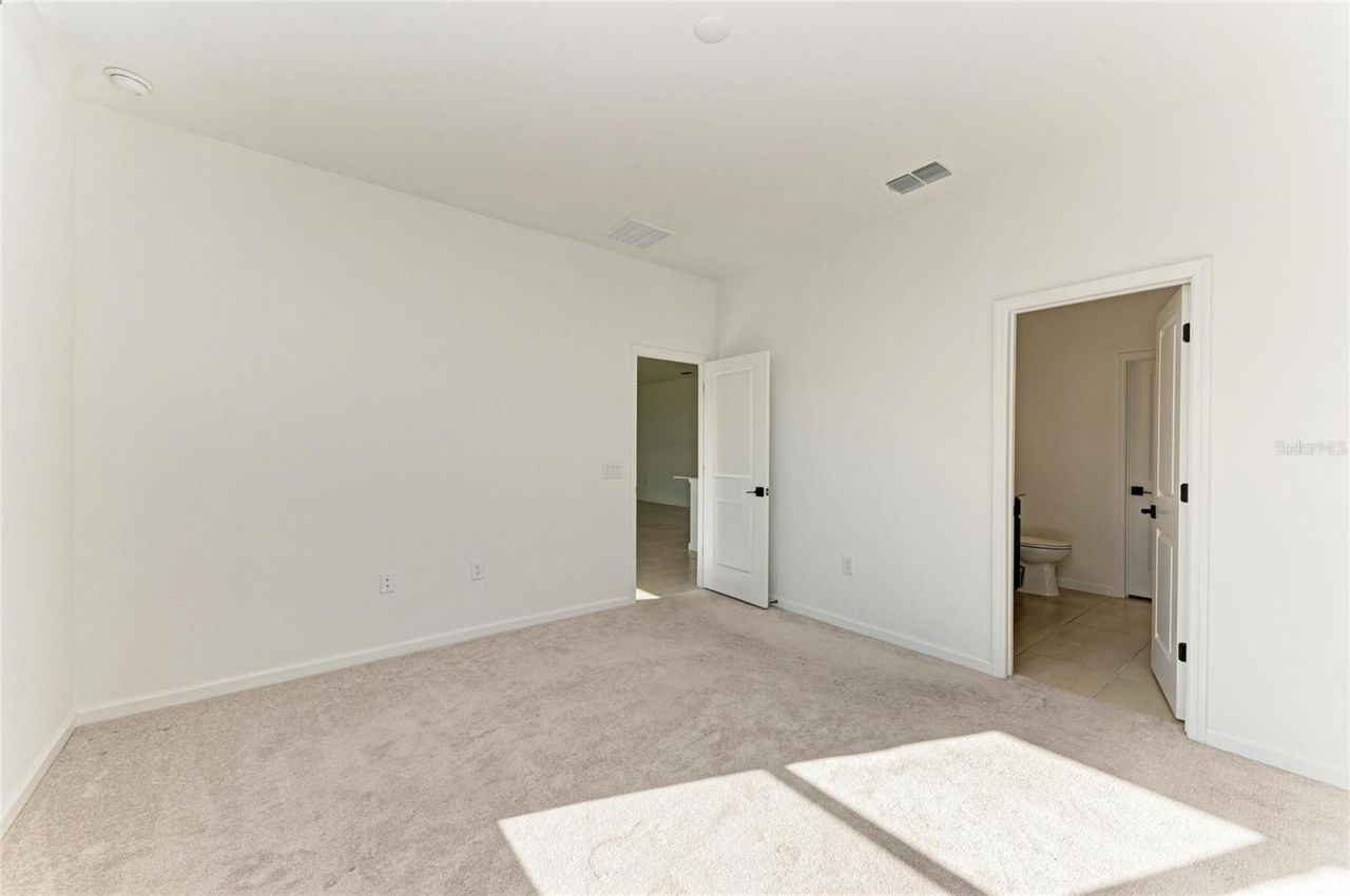 5637 Silverside Pine Court, Bradenton, FL 34211 Photo