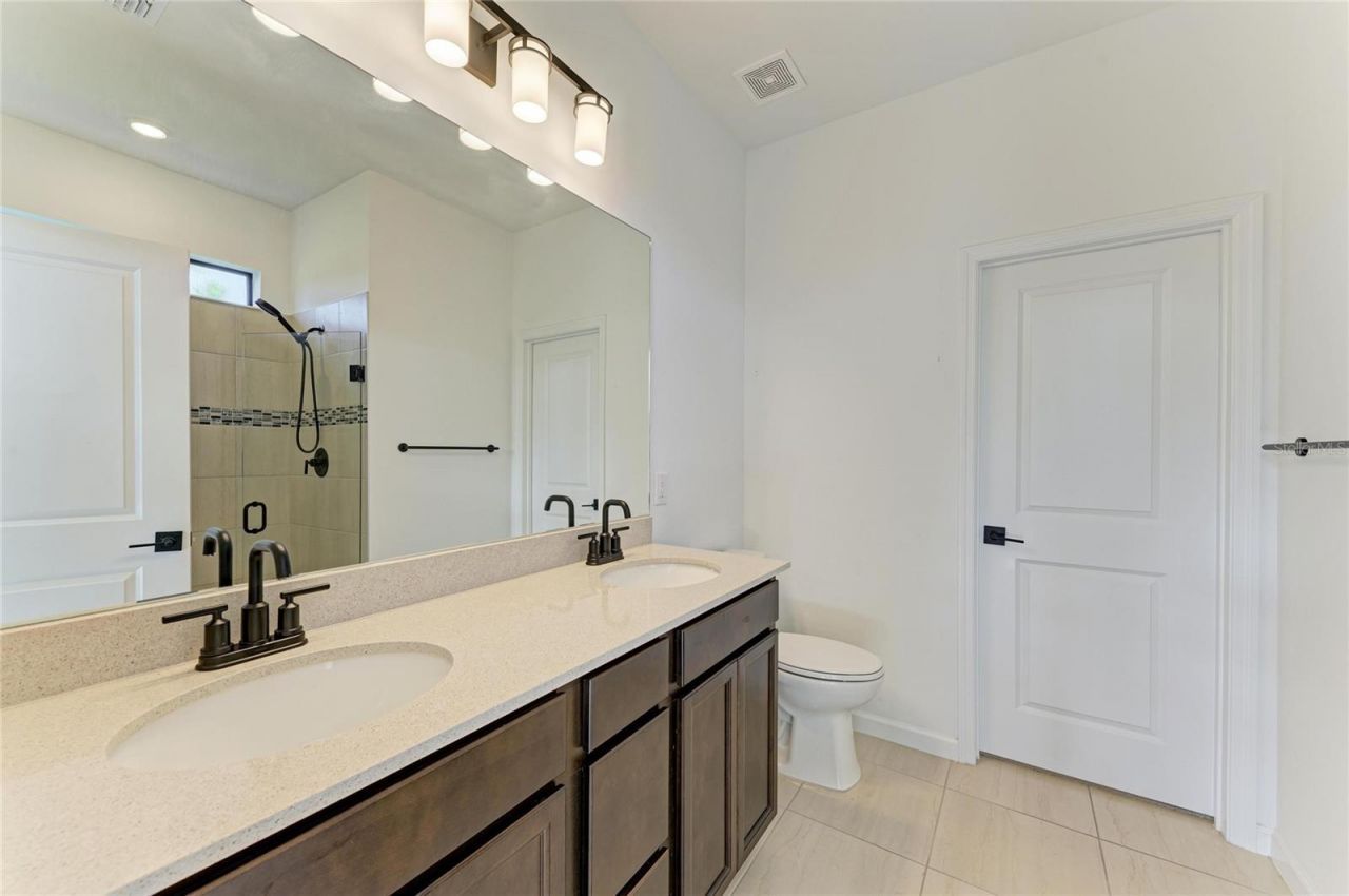 5637 Silverside Pine Court, Bradenton, FL 34211 Photo