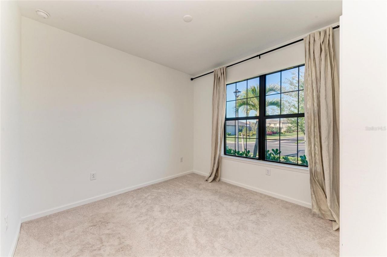 5637 Silverside Pine Court, Bradenton, FL 34211 Photo