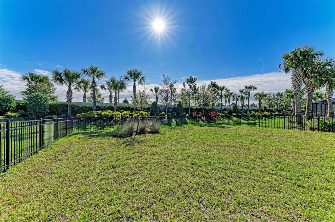 5637 Silverside Pine Court, Bradenton, FL 34211 Photo