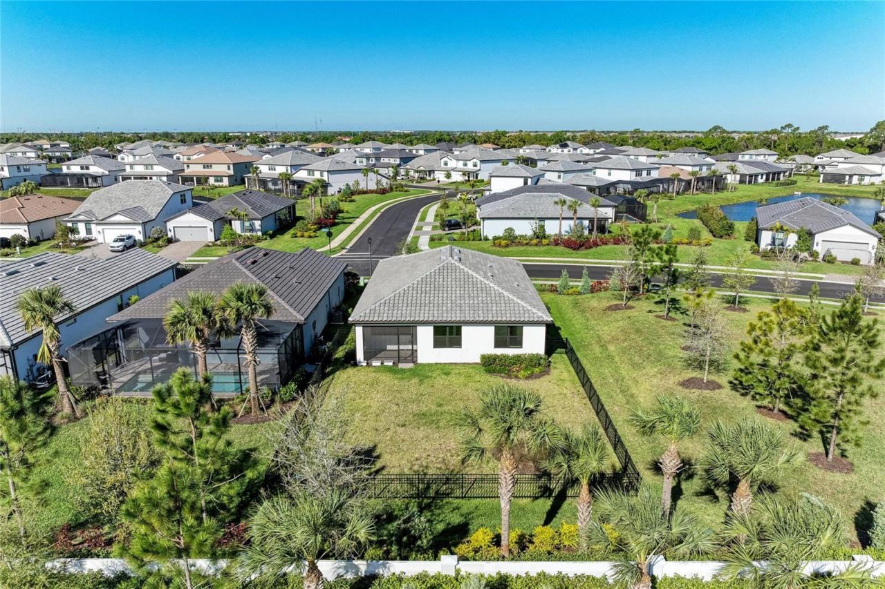 5637 Silverside Pine Court, Bradenton, FL 34211 Photo