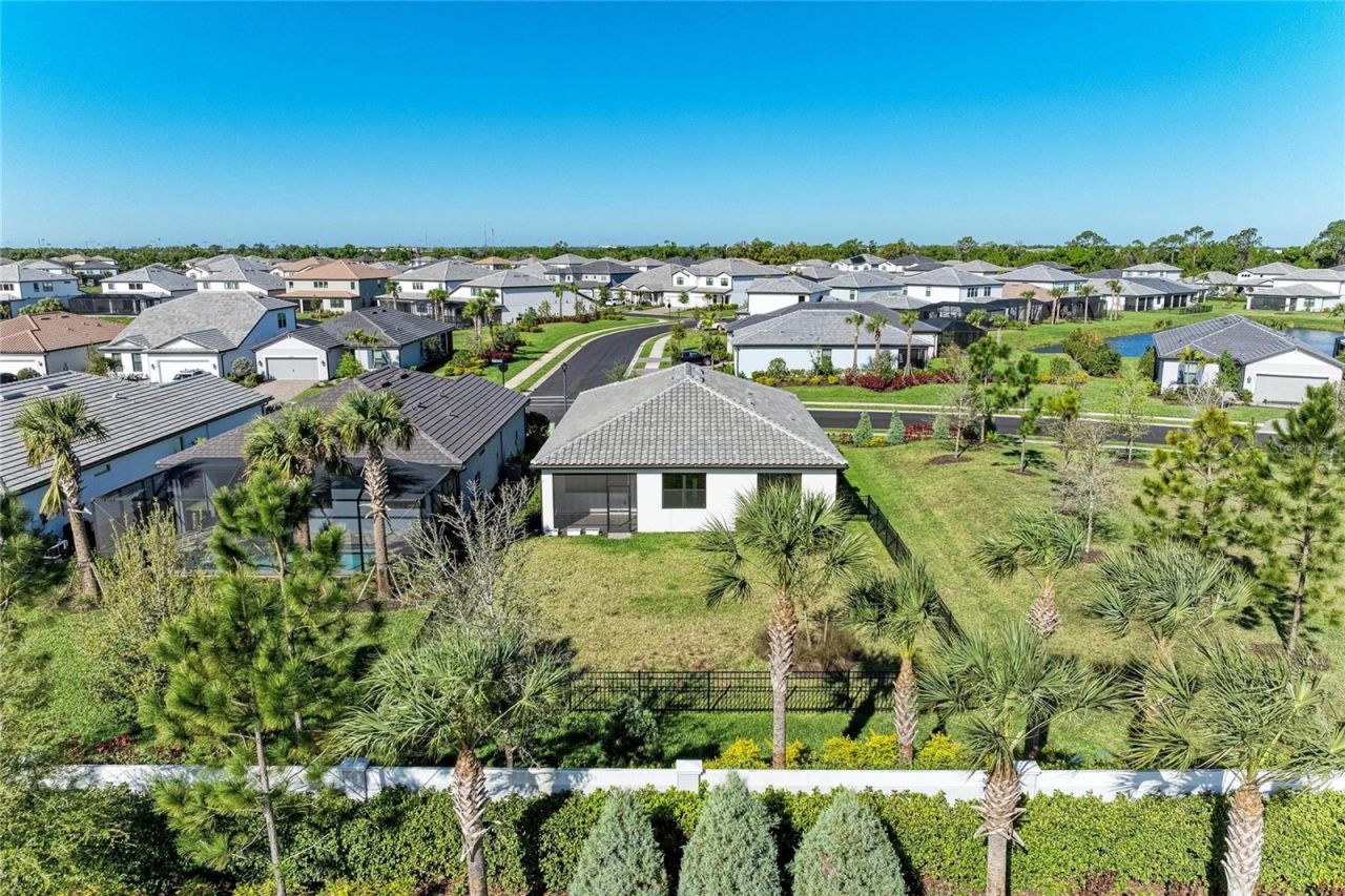 5637 Silverside Pine Court, Bradenton, FL 34211 Photo