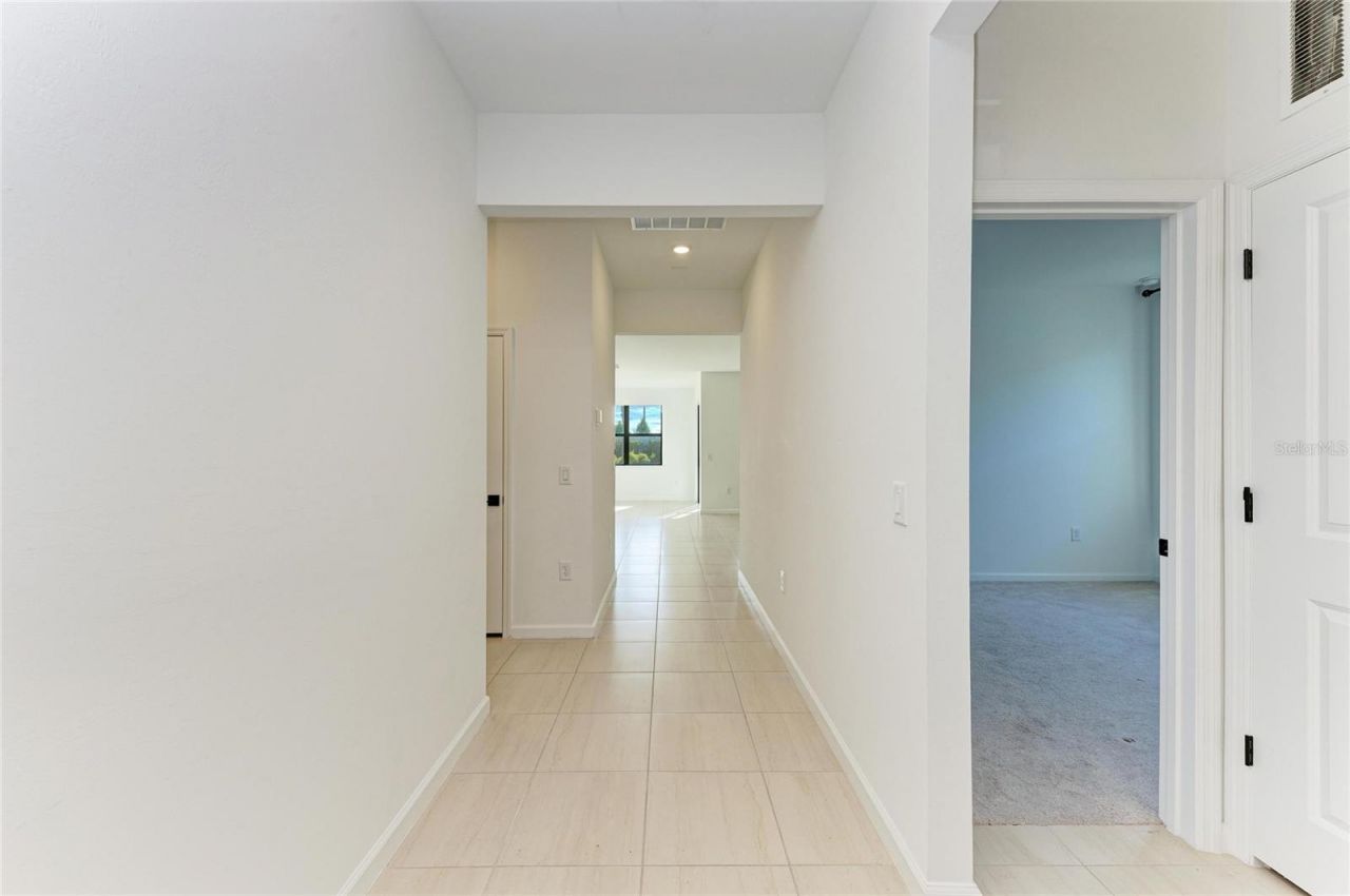 5637 Silverside Pine Court, Bradenton, FL 34211 Photo